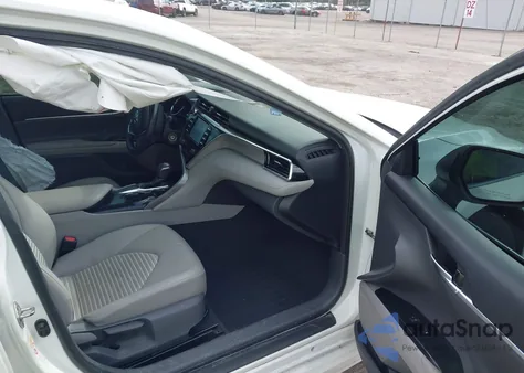 2018 Toyota Camry Se from USA, damaged, VIN 4T1B11HK0JU667559